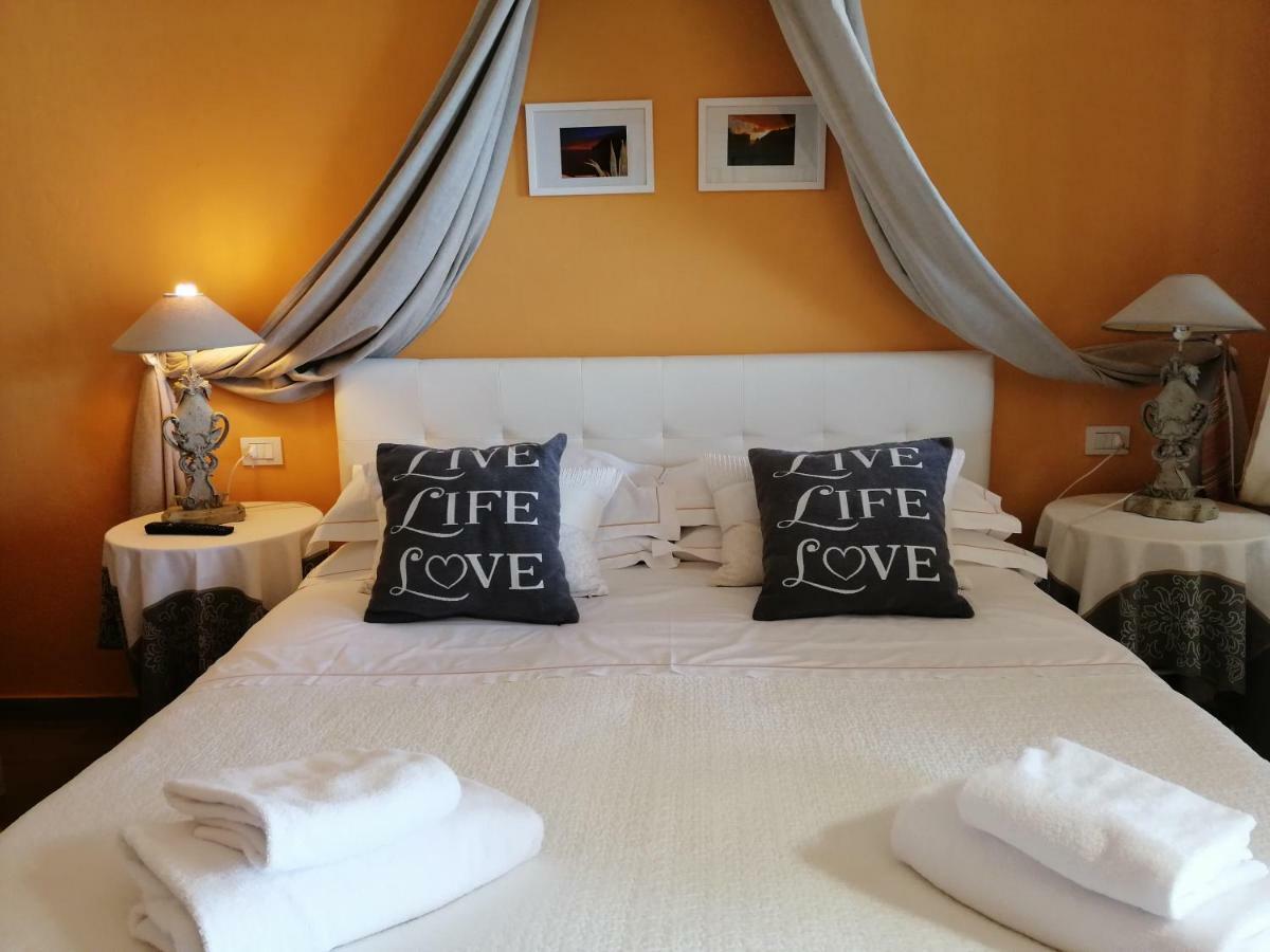 Bed & Breakfast La Serra Sul Mare 3*